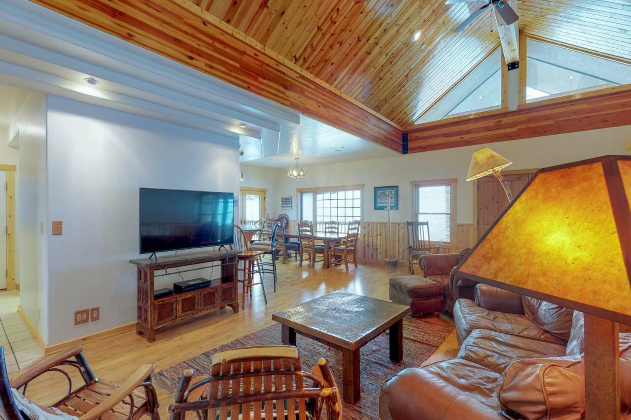 Antler Ridge Villa Big Sky Buitenkant foto