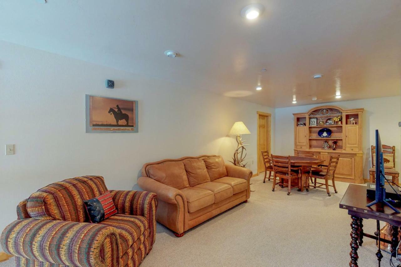 Antler Ridge Villa Big Sky Buitenkant foto
