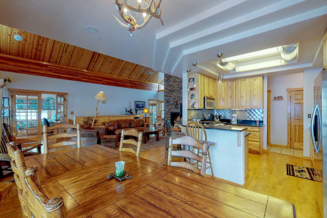 Antler Ridge Villa Big Sky Buitenkant foto