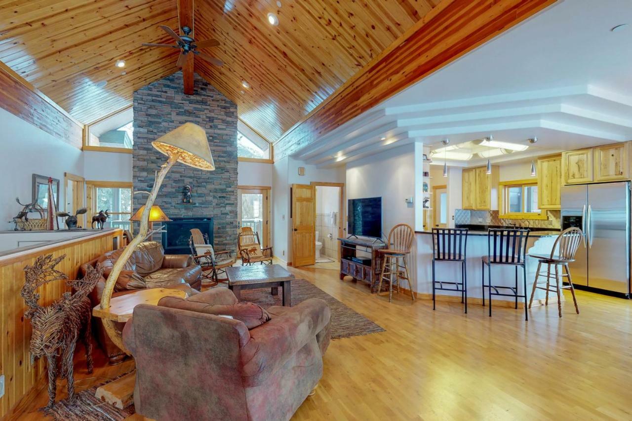 Antler Ridge Villa Big Sky Buitenkant foto