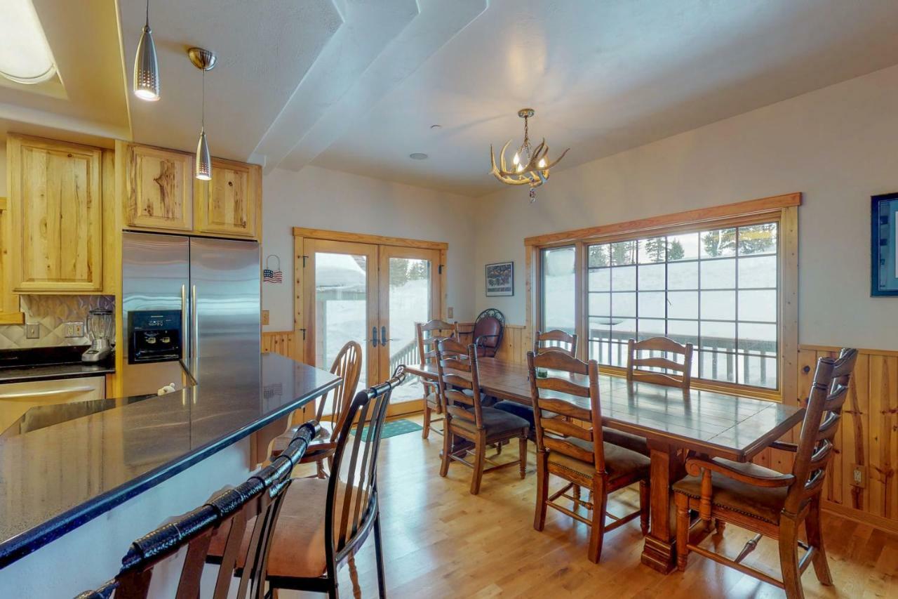 Antler Ridge Villa Big Sky Buitenkant foto