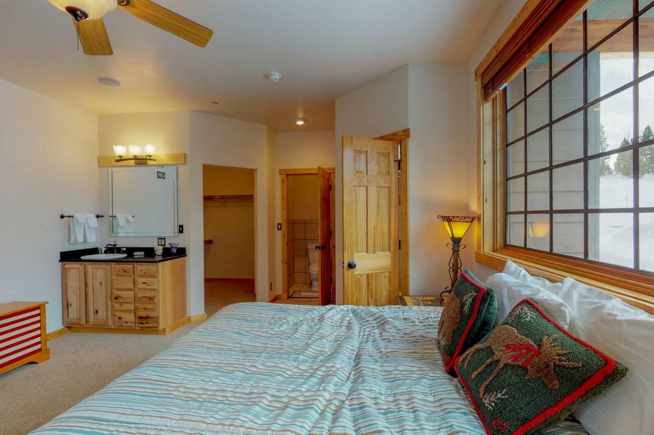 Antler Ridge Villa Big Sky Buitenkant foto